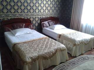 Отель Interia Нур-Султан Двухместный номер с 2 отдельными кроватями и общей ванной комнатой-2